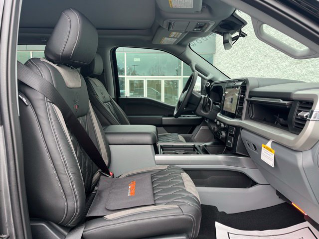 New 2026 Ford F250 XLT w/ XLT Premium Package AWD/4WD image 7