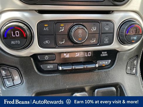 Used 2019 GMC Yukon SLT w/ Open Road Package AWD/4WD image 27