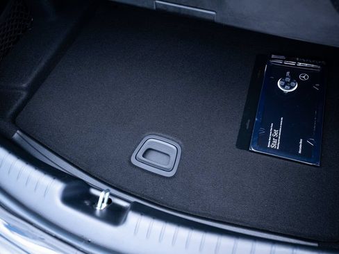 Used 2024 Mercedes-Benz CLE 300 4MATIC Cabriolet image 49