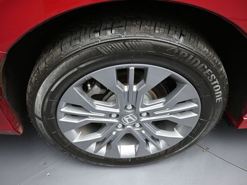 Used 2025 Honda Odyssey Touring image 12