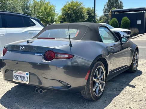 Used 2023 MAZDA MX-5 Miata Grand Touring RWD image 5