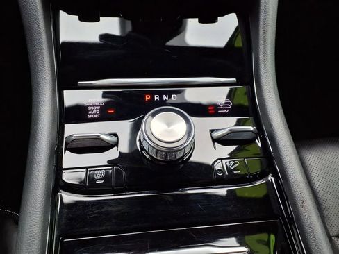Certified 2023 Jeep Grand Cherokee Overland w/ Advanced Protech Group III AWD/4WD image 16