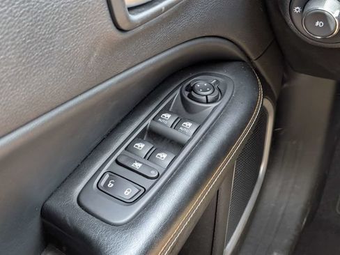 Used 2020 Jeep Compass Latitude AWD/4WD image 21