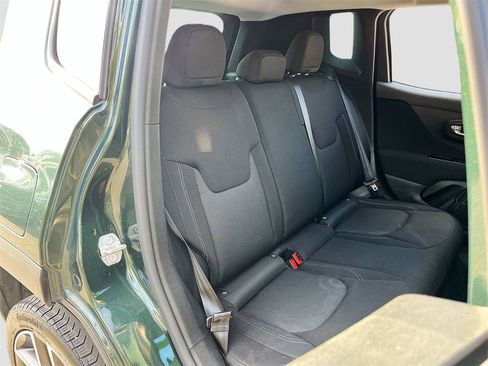 Used 2021 Jeep Renegade Sport image 22