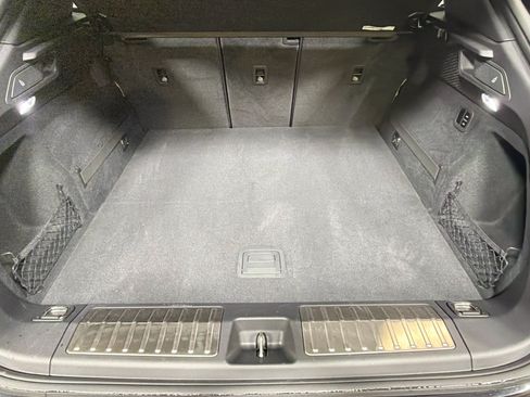 Certified 2026 Porsche Macan Electric RWD image 13