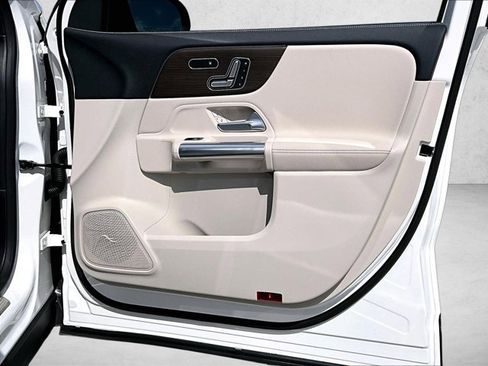 Certified 2026 Mercedes-Benz GLA 250 image 19