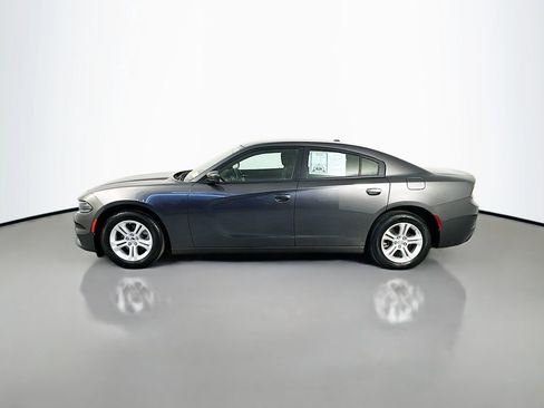 Used 2022 Dodge Charger SXT RWD image 4