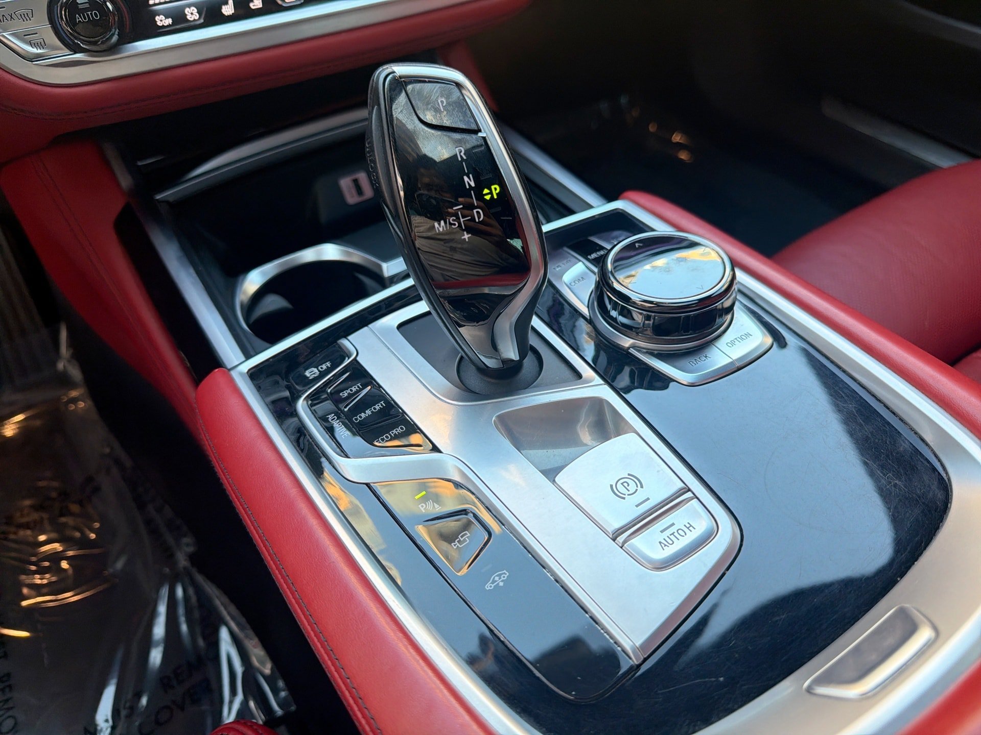 Used 2018 BMW 750i w/ Executive Package RWD image 23
