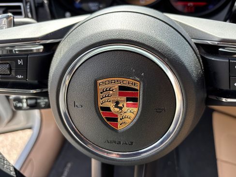 Used 2026 Porsche Macan AWD/4WD image 24