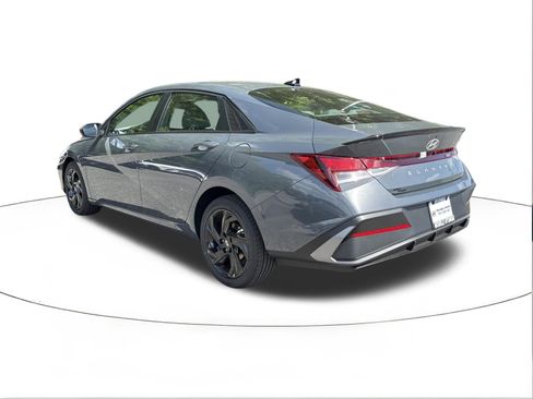 New 2026 Hyundai Elantra Sport FWD image 5