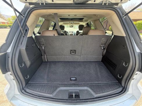 Used 2016 GMC Acadia SLT w/ Open Road Package image 16