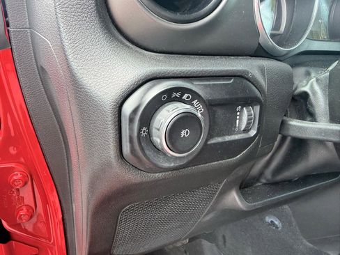 Used 2023 Jeep Wrangler Unlimited Sport image 20