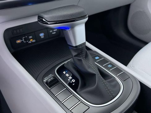 Used 2026 Hyundai Kona SE image 24