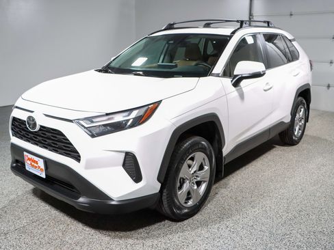 Used 2024 Toyota RAV4 XLE w/ Convenience Package FWD image 33