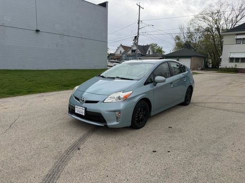 Used 2013 Toyota Prius Two FWD image 3
