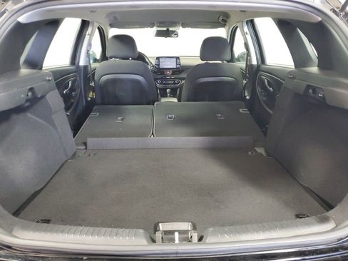 Used 2019 Hyundai Elantra GT image 25