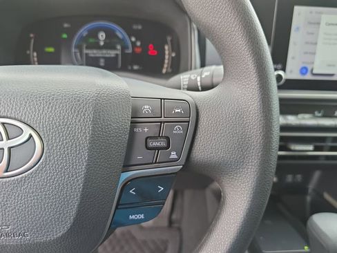 Used 2026 Toyota Camry LE w/ Convenience Package FWD image 18
