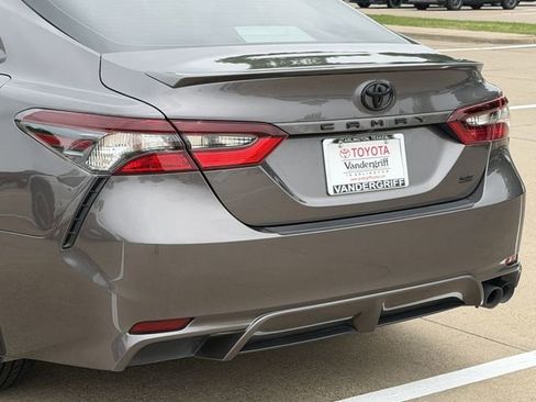 Used 2024 Toyota Camry SE FWD image 6