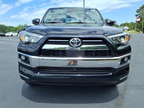 Used 2022 Toyota 4Runner Limited AWD/4WD image 10