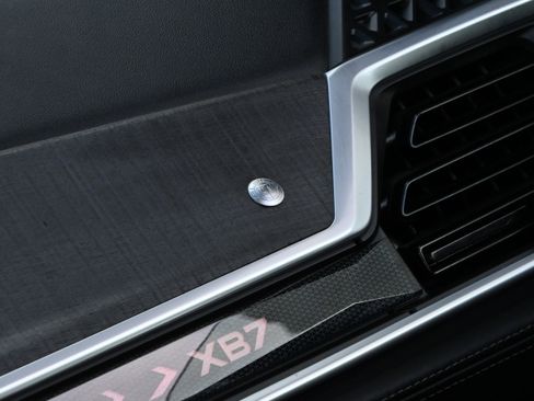 Used 2025 BMW ALPINA XB7 AWD/4WD image 37
