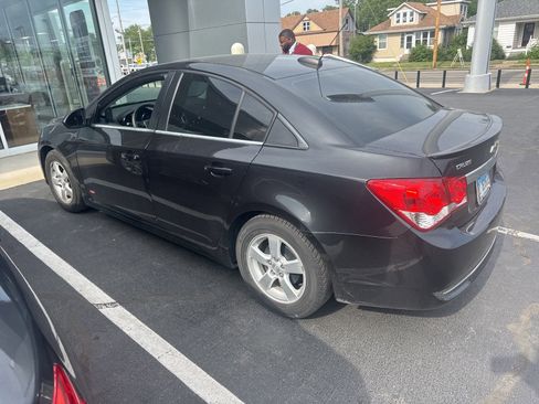 Used 2015 Chevrolet Cruze LT FWD image 3