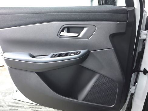 New 2026 Nissan Leaf w/ Floor Mat Package (S+) image 16