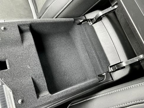 New 2026 Jeep Grand Cherokee Laredo image 23