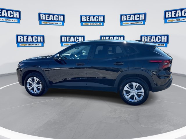 Used 2026 Chevrolet Trax LS FWD image 5