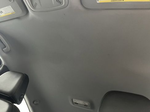 Used 2017 Chevrolet Malibu LT w/ Leather Package image 10