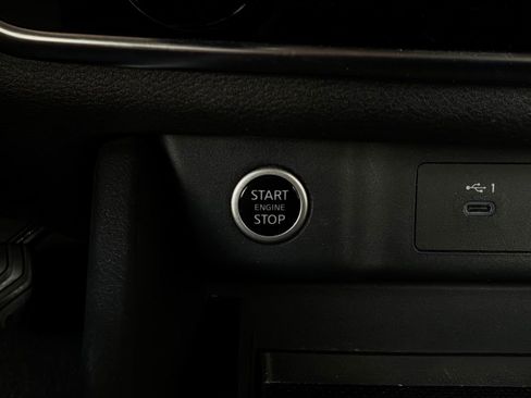 Used 2023 Nissan Rogue S FWD image 25