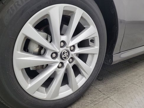 Used 2024 Toyota Camry LE FWD image 31