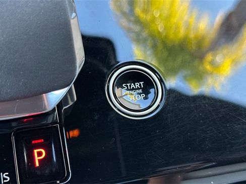 Certified 2024 Land Rover Range Rover Sport SE image 22