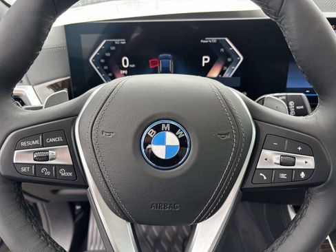 New 2026 BMW X5 xDrive50e w/ Climate Comfort Package AWD/4WD image 16