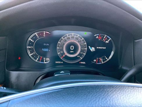 Used 2020 Cadillac Escalade Premium Luxury image 22