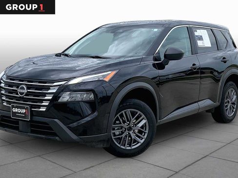 Used 2024 Nissan Rogue S FWD image 1