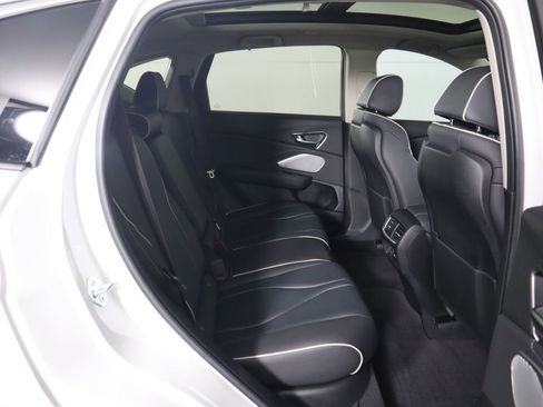 Used 2023 Acura RDX AWD w/ Advance Package image 23