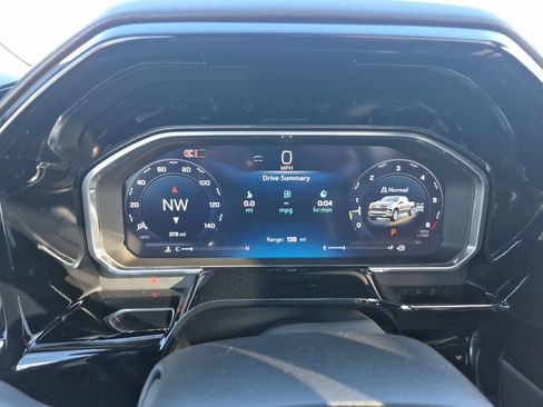 New 2026 Chevrolet Silverado 1500 LTZ w/ LTZ Premium Package AWD/4WD image 15