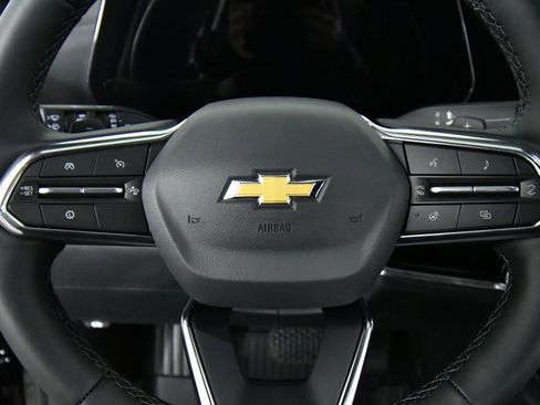 New 2026 Chevrolet Equinox LT w/ Safety and Technology Package AWD/4WD image 2