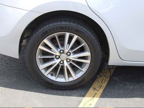 Used 2014 Toyota Corolla LE FWD image 8