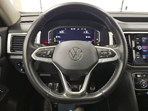 Used 2023 Volkswagen Atlas SEL Premium AWD/4WD image 17
