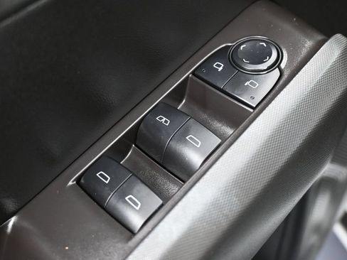 Used 2025 Chevrolet Colorado Trail Boss AWD/4WD image 13