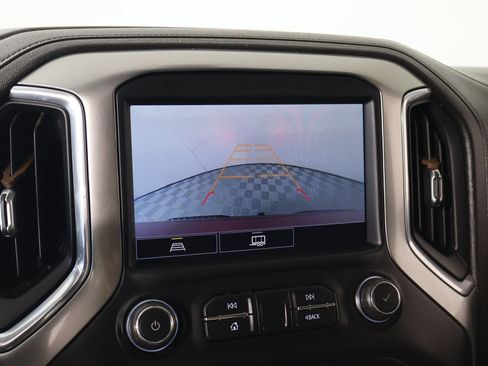 Used 2021 Chevrolet Silverado 1500 LT Trail Boss w/ Convenience Package II AWD/4WD image 6