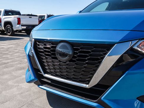 Used 2022 Nissan Sentra SV w/ All-Weather Package image 5