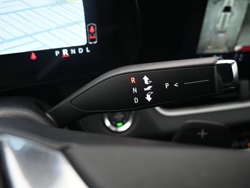 Used 2026 Chevrolet Equinox LT w/ Safety and Technology Package FWD image 19