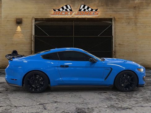 Used 2017 Ford Mustang Shelby GT350 w/ Electronics Package RWD image 12
