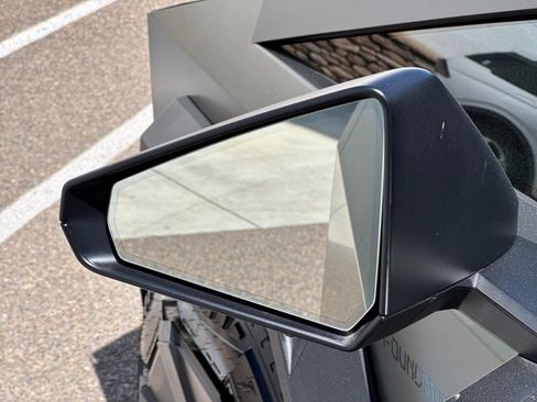 Used 2024 Tesla Cybertruck AWD Crew Cab image 29