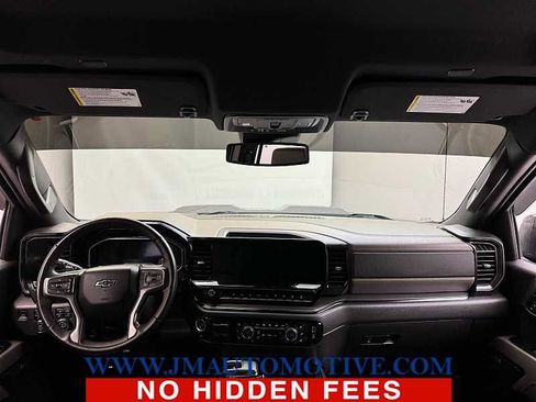 Used 2022 Chevrolet Silverado 1500 ZR2 image 12