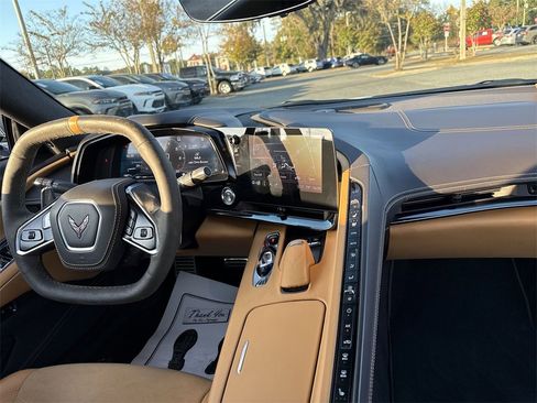 Used 2023 Chevrolet Corvette Stingray Premium Conv w/ Z51 Performance Package image 24