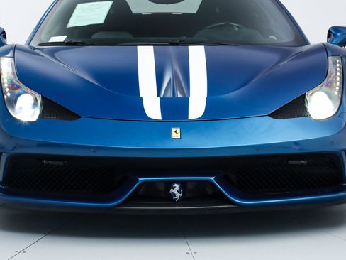 Certified 2015 Ferrari 458 Speciale Coupe image 12