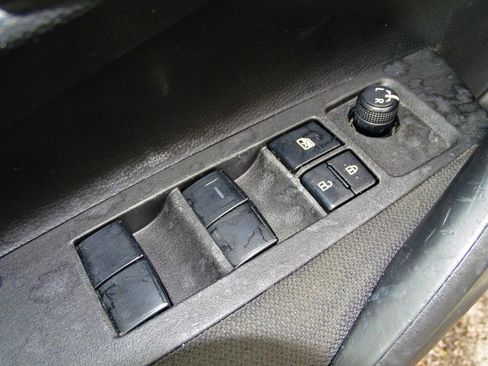 Used 2022 Toyota Corolla LE image 14